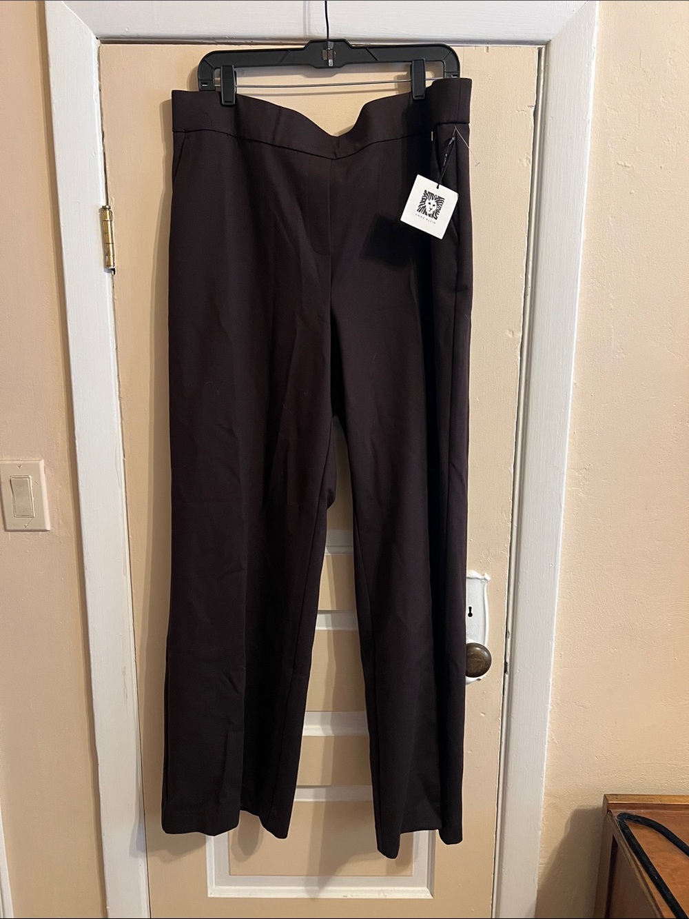 Anne Klein Black Wide-Leg Pants with Sweetheart Waist